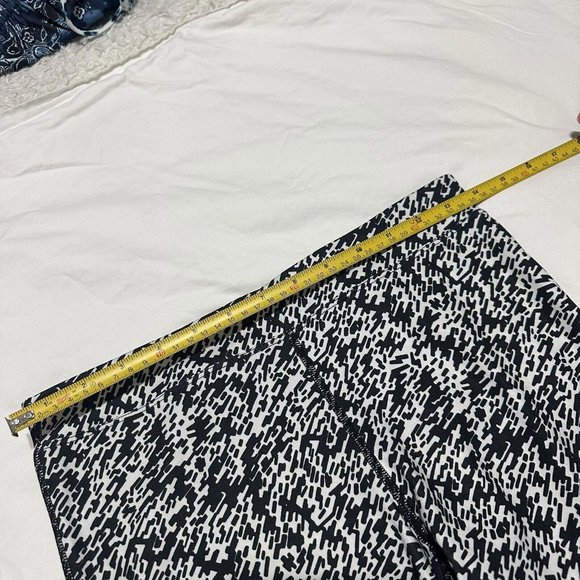 Nike Dri Fit Black & White Patterned Athletic Workout Pants / Yoga Leggings Sz S - Picture 7 of 10